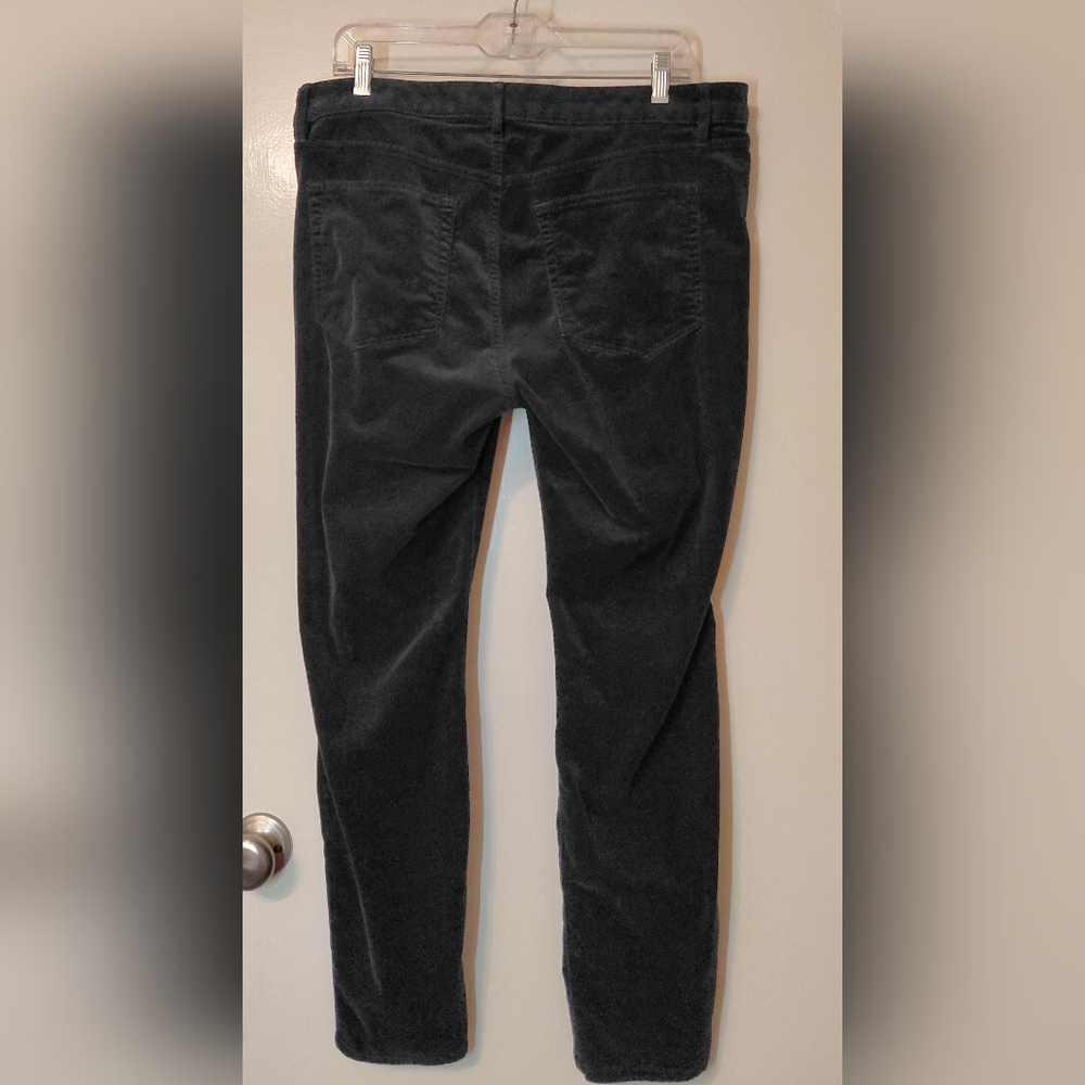 Black Corduroy Size 12 Curvy Skinny Inseam 27" Made and Loved Loft - Picture 2 of 10